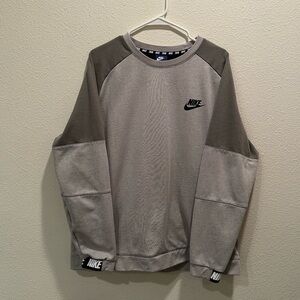 Nike Men's Two-Tone Gray Crewneck Sweater